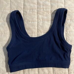 Alo Yoga Wellness Bra in True Navy size small